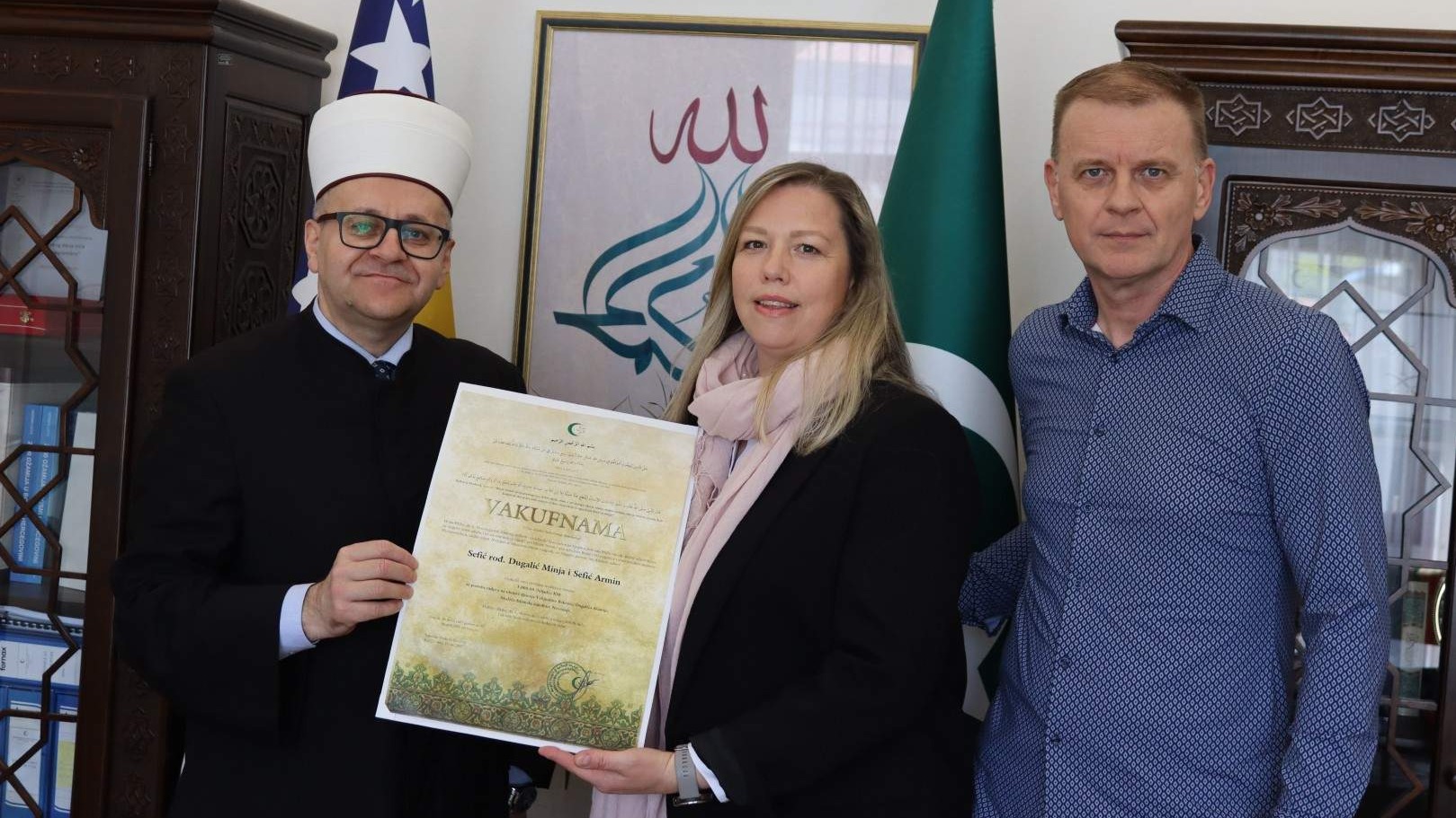 Vakufnama za obnovu Dugalića džamije uručena porodici Sefić – evocirane uspomene na slavnog Veležovog golmana rahmetli Esada Dugalića