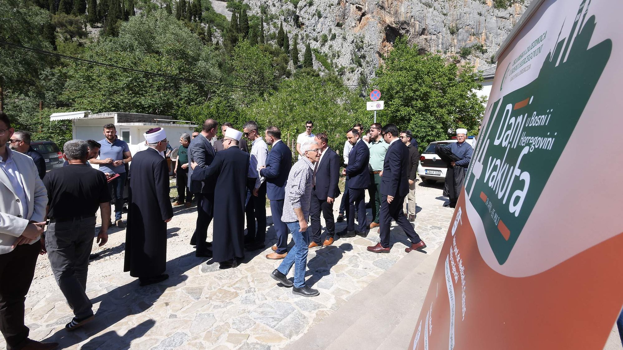 Kamen temeljac za izgradnju Murat-spahijinog mesdžida u Galičićima kod Blagaja