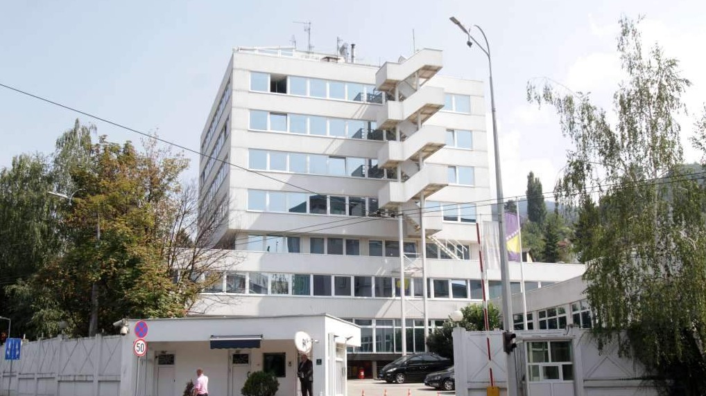 Schmidt i Avdić danas otkrivaju ploču Daytonski trg mira 