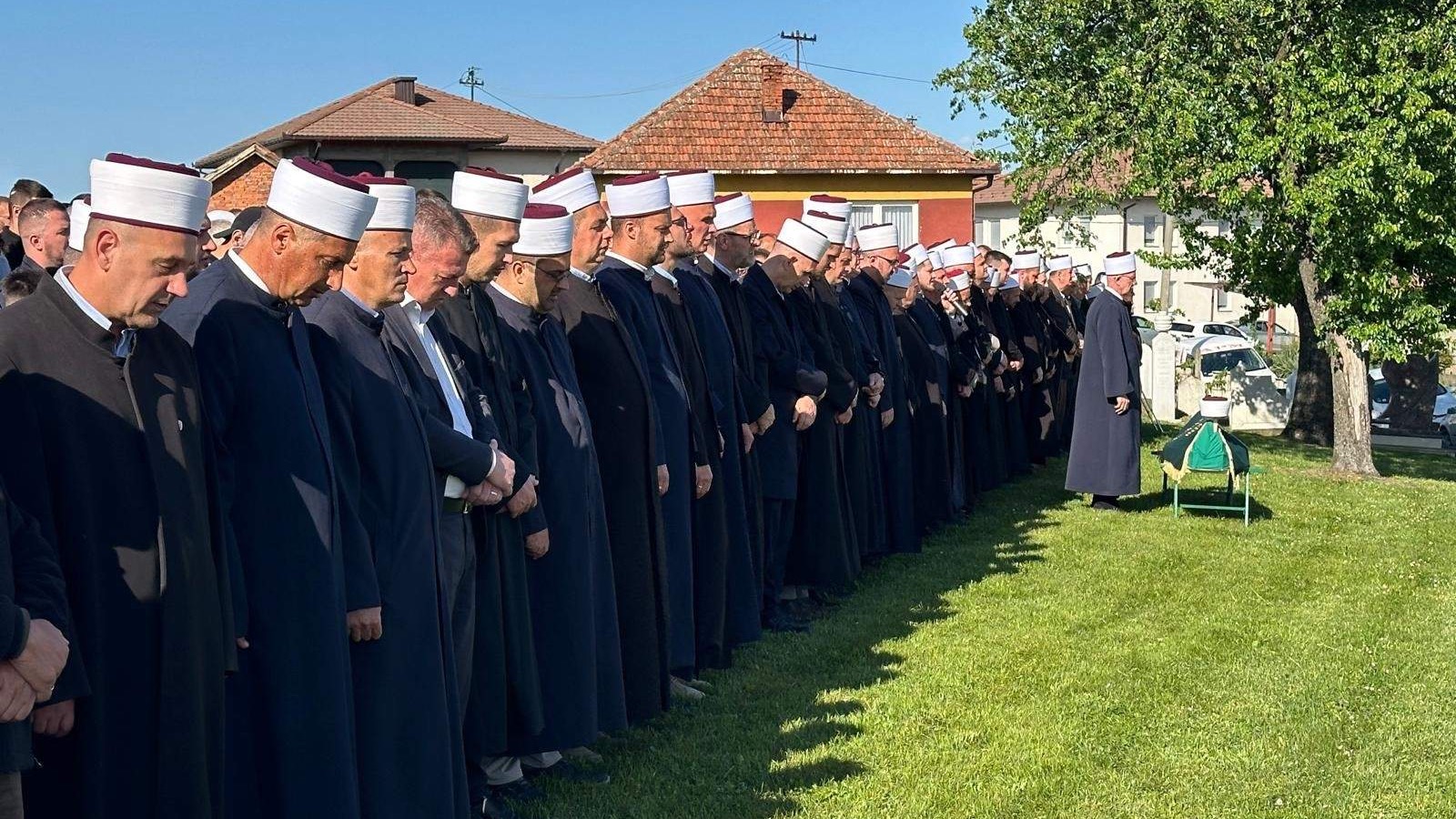 U Gradačcu klanjana dženaza Nermin-ef. Unkiću