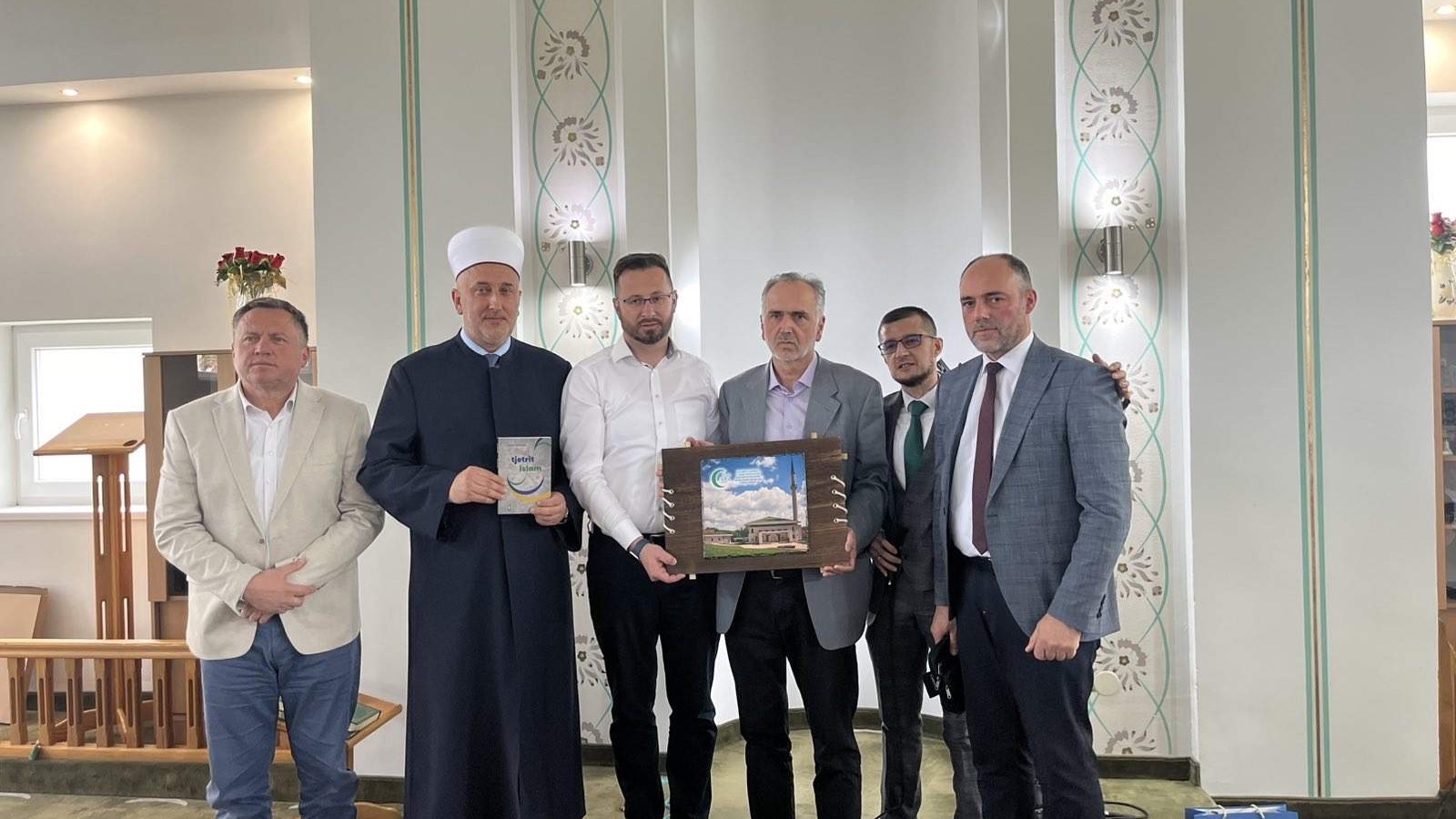 Delegacija Islamske zajednice Kosova u Podlugovima