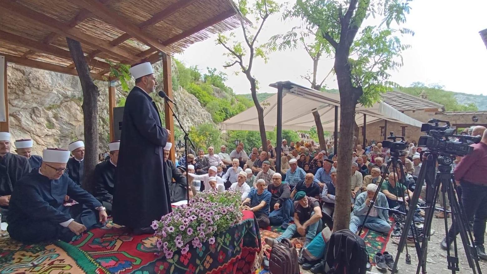 Blagaj okupio vjernike iz cijele BiH: Održan centralni program "Dana mevluda i zikra"