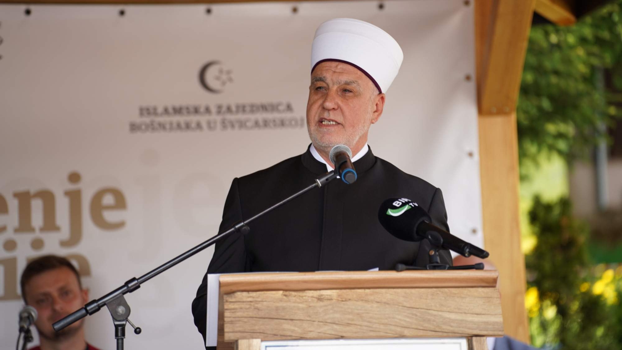 Reisul-ulema na otvorenju džamije u Rickenu: Ovo je vaš zajednički uspjeh i institucionalno sazrijevanje