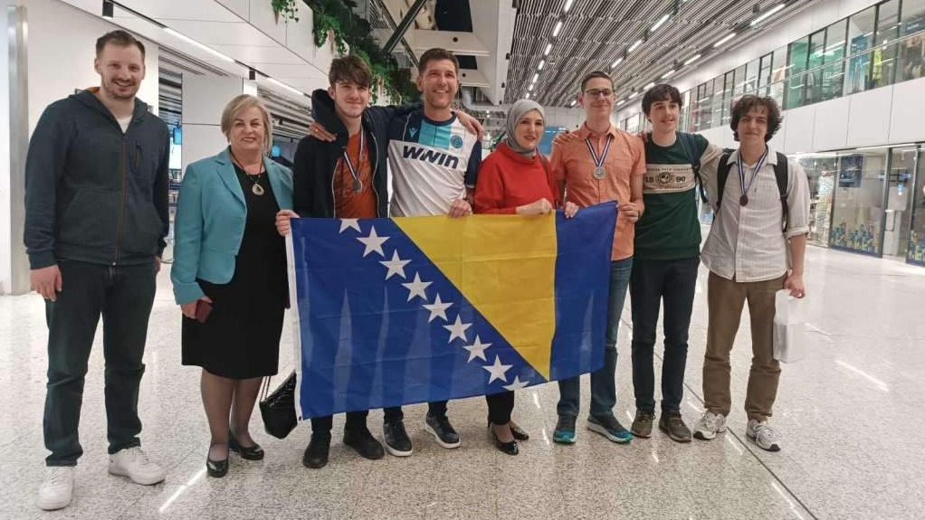 Mladi bh. matematičari osvojili dvije zlatne i tri srebrne medalje na Balkanskoj olimpijadi