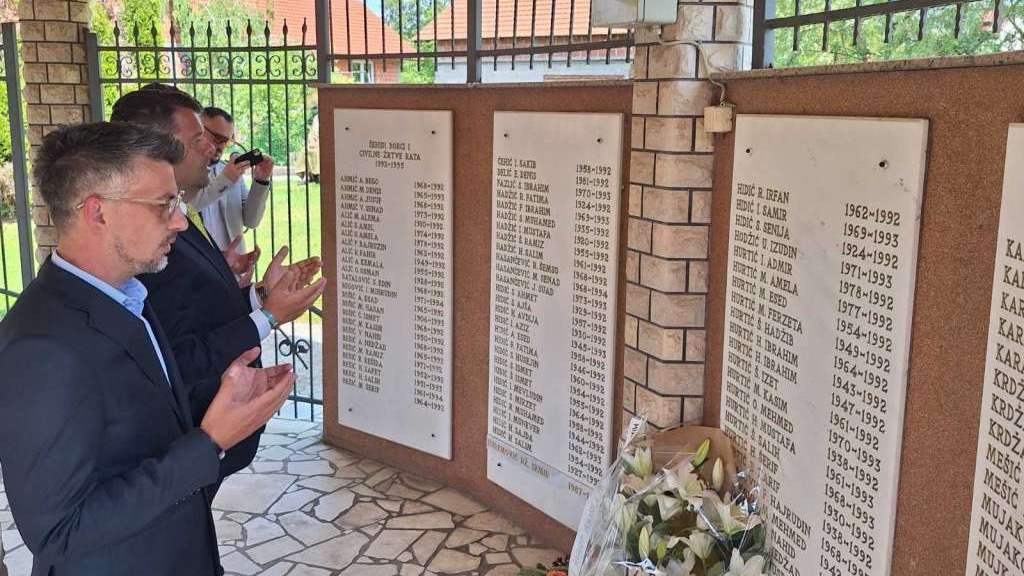 Hurtić u Grapskoj kod Doboja - Sjećanje na 10. maj 1992.