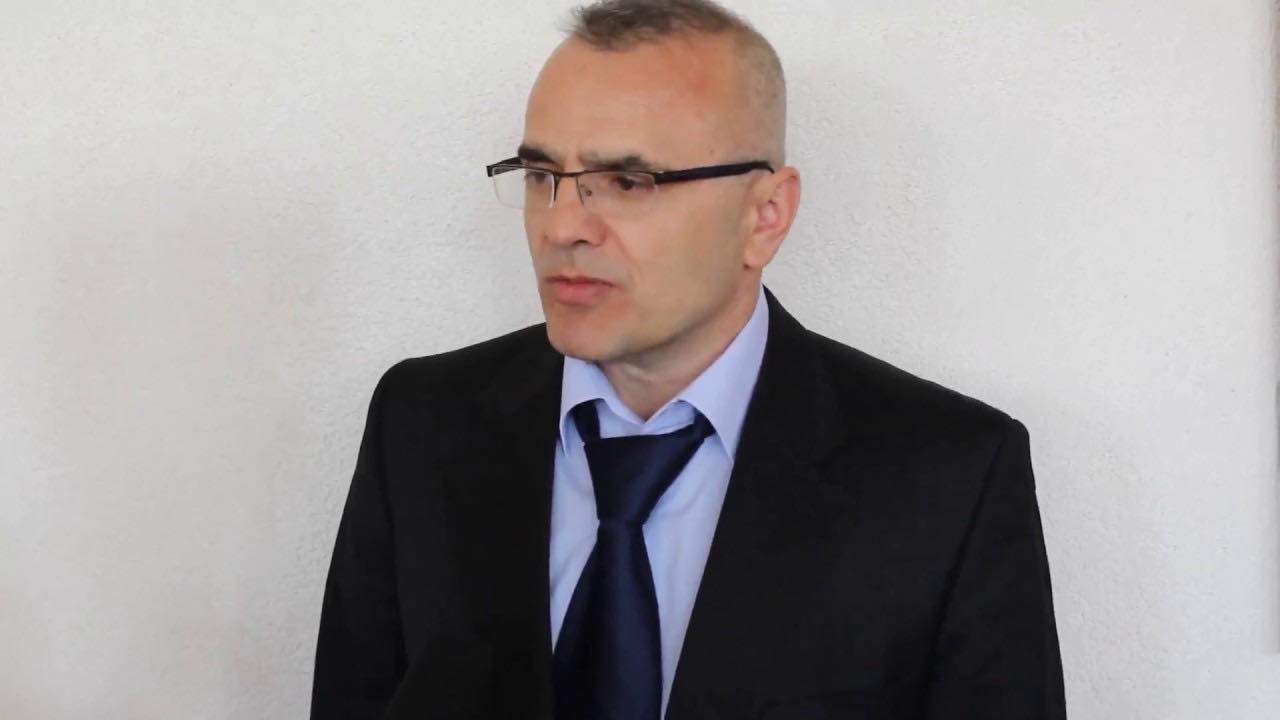 Na ahiret preselio profesor Salih Dervić