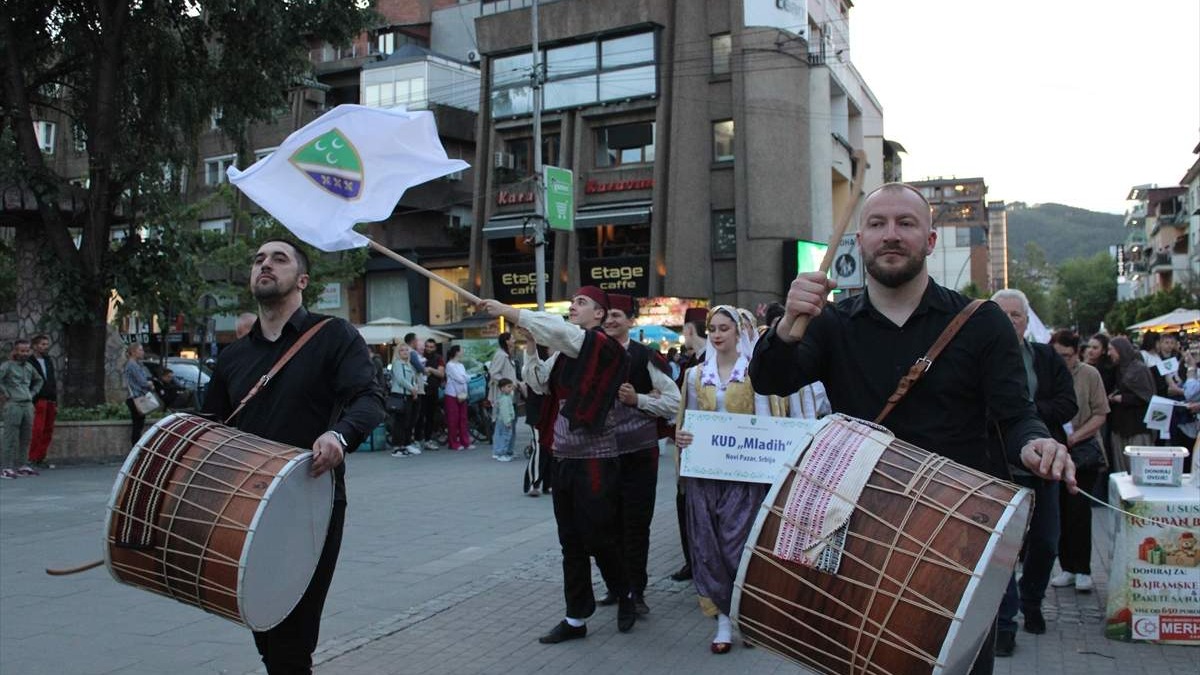 U Novom Pazaru i Prijepolju obilježen Dan bošnjačke nacionalne zastave i 35 godina BNV-a