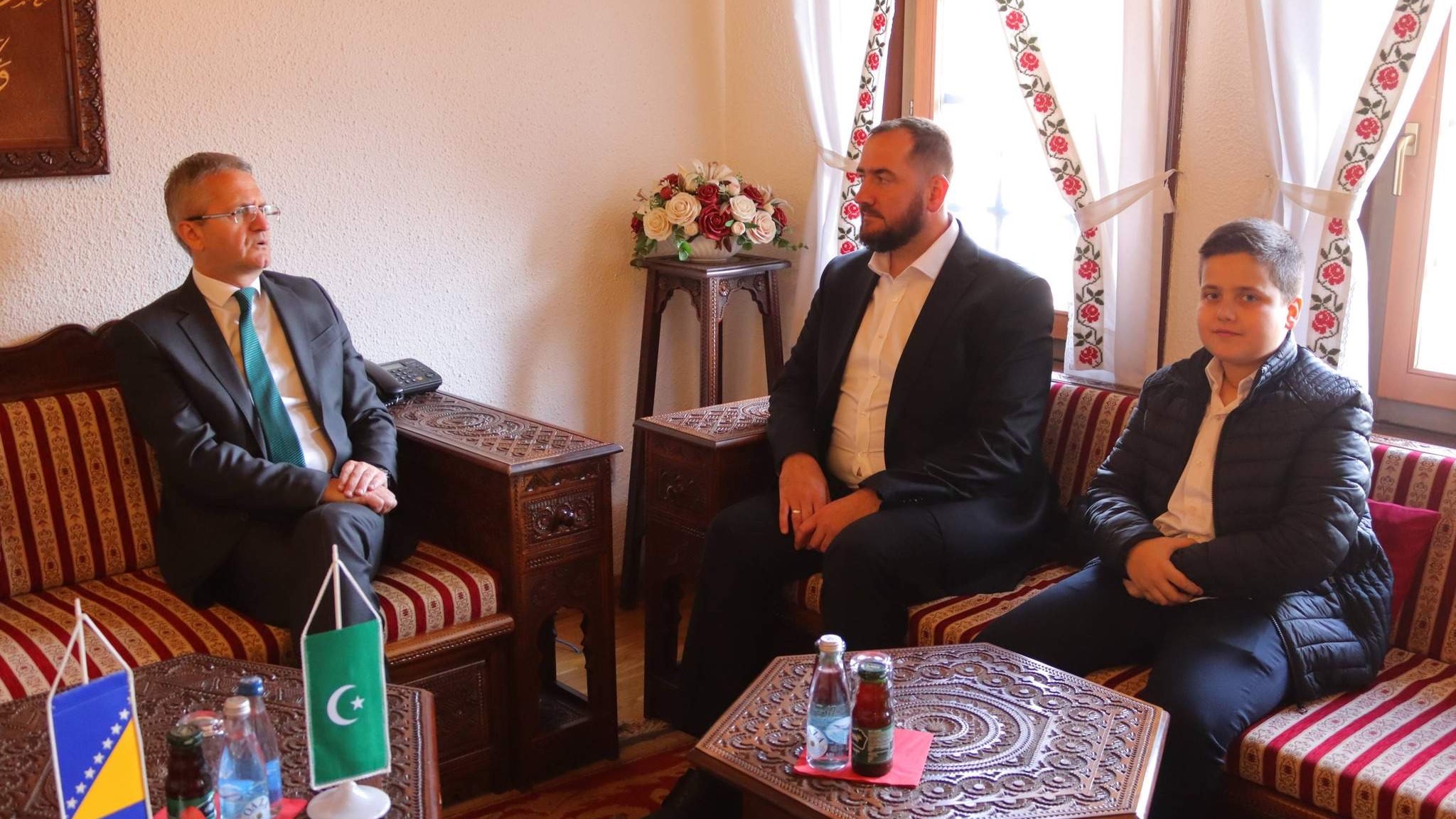 Nagrada publike za Hamzu Halilovića uručena u Muftijstvu zeničkom
