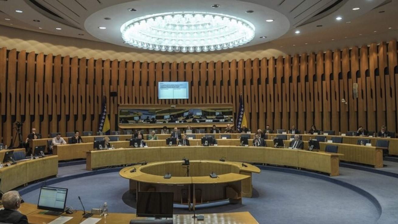 Usvojene izmjene zakona o službi u Oružanim snagama BiH: Vojnici ostaju u službi do 49. godine života