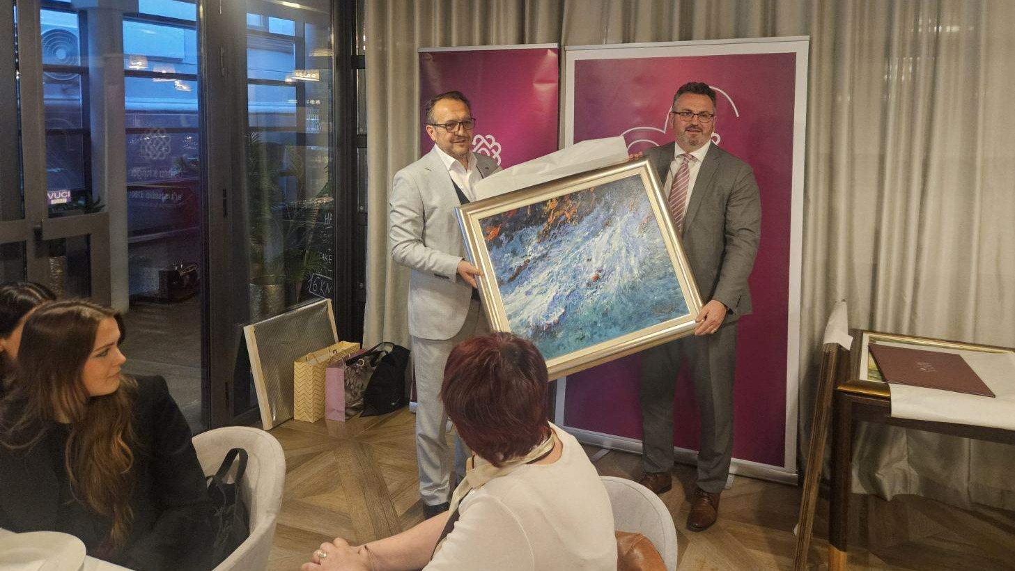 Priznanje višegodišnjoj saradnji: Udruženje ilmijje među laureatima jubileja “Dobre knjige”