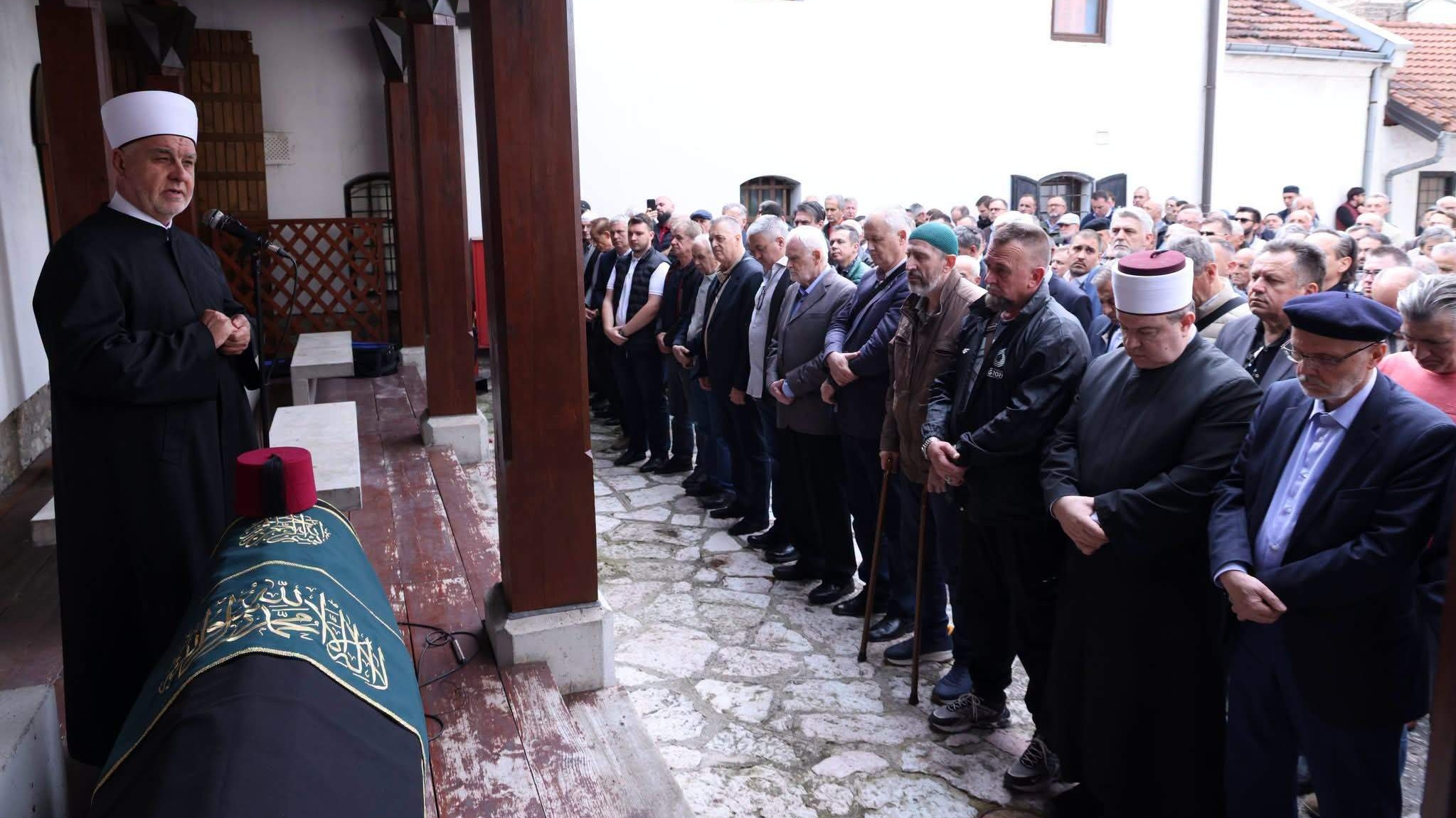 U Sarajevu klanjana dženaza Halidu Čengiću: On je svoj život ispričao bolje nego što bismo mi o njemu kazali 