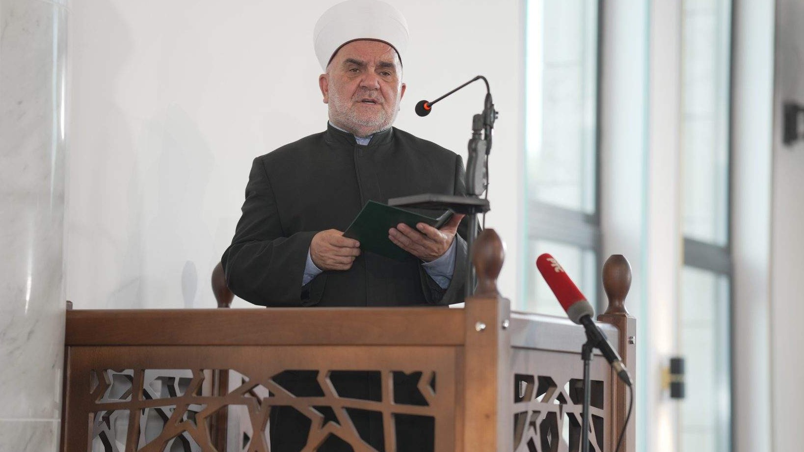Bajramska hutba muftije Dudića: Kurban-bajram nas vraća Ibrahimu, a.s., i njegovoj iskrenosti prema Gospodaru