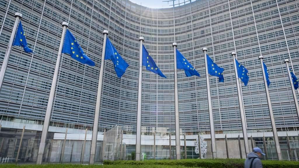 Evropska komisija planira ograničavanje pružalaca satelitskog interneta