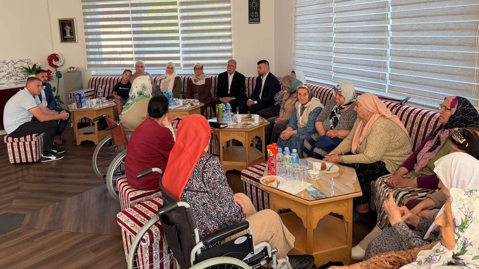 Bajramska posjeta majkama Srebrenice