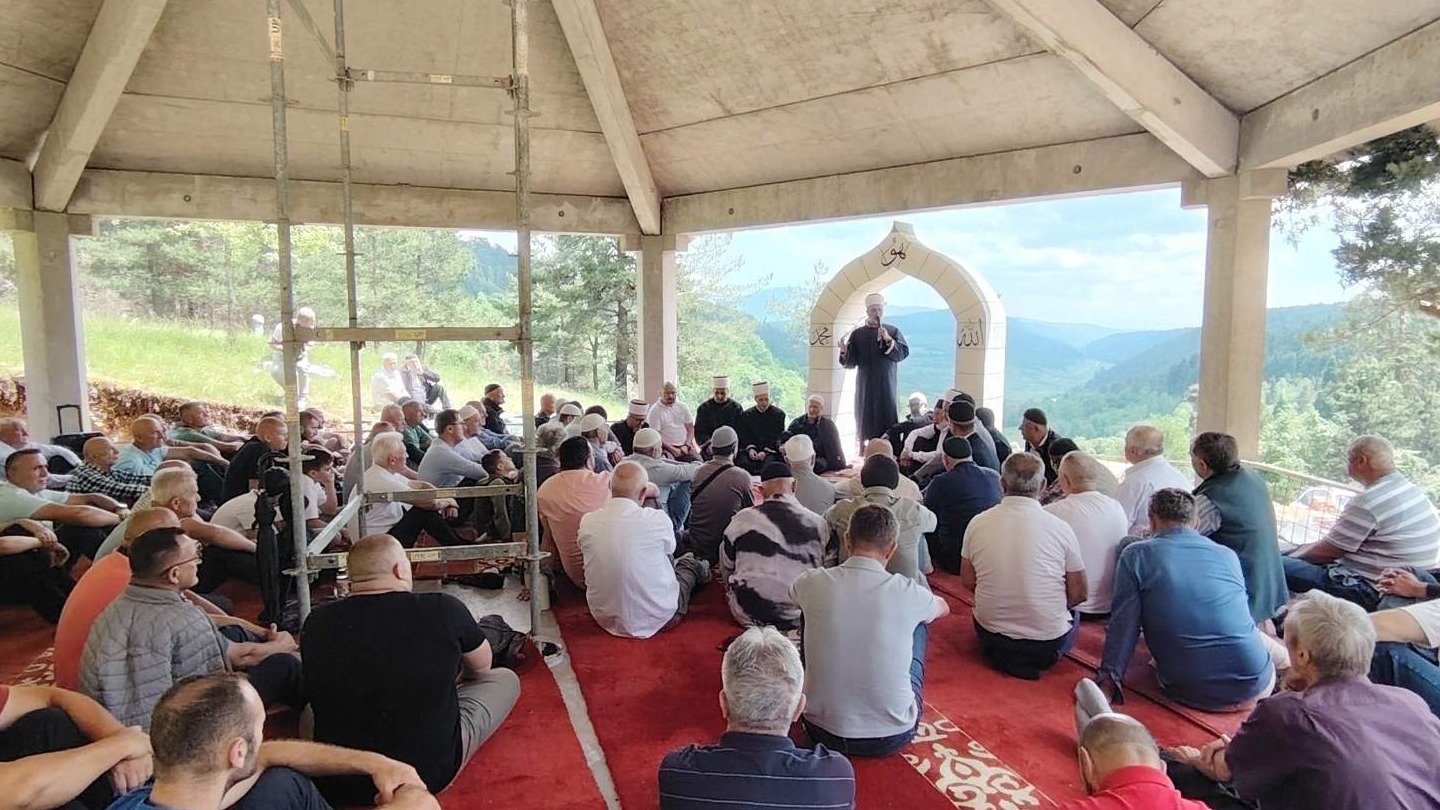 Rogatica: Proučena tradicionalna dova u Preljubovićima