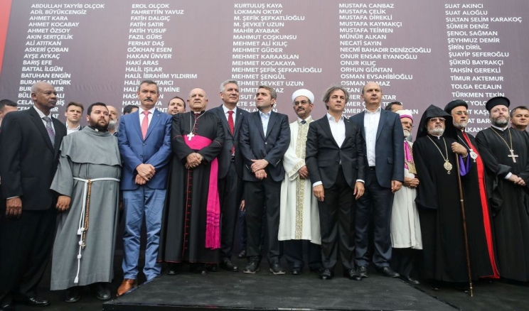 Deklaracija za demokratiju: Vjerski lideri, konzuli i uglednici iz javnog života osudili pokušaj puča u Turskoj