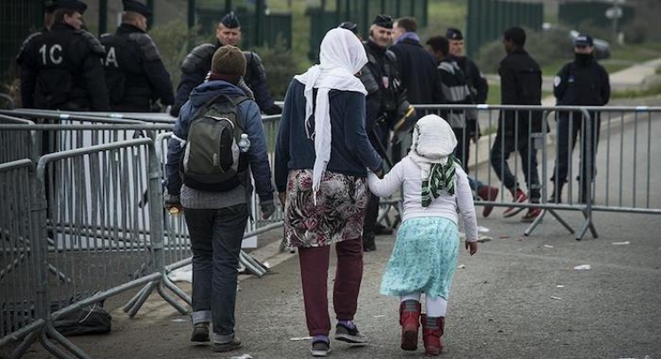 Izbjeglice ponovo u kampu u Calaisu: Vlast zabranila hranu za izbjeglice