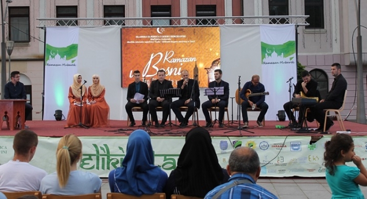 Tuzla: Druga noć manifestacije „Ramazan u Bosni“