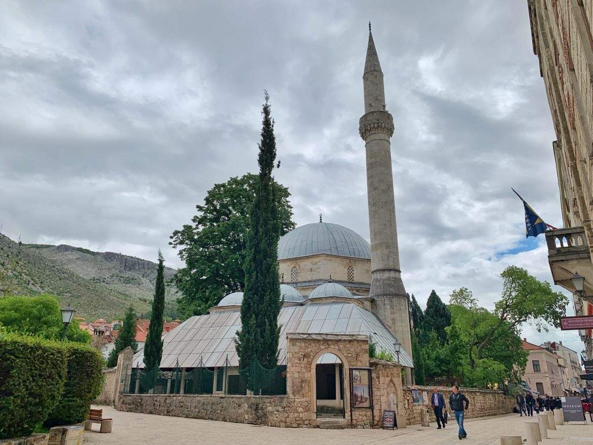 Karadžoz-begova.jpg - Mostar: Centralna bajramska svečanost u Karađoz-begovoj džamiji