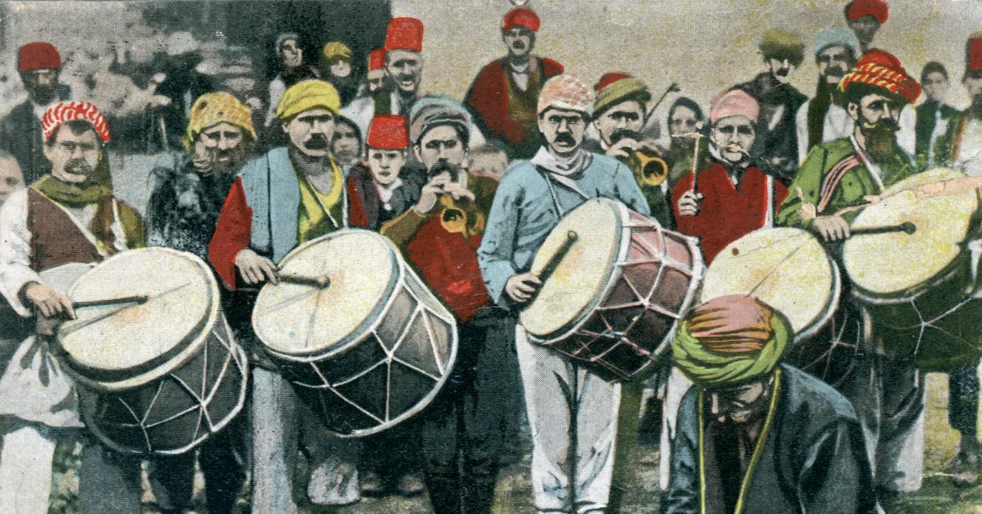 Bajramski bubnjari, Fototeka Gazi Husrev-begove biblioteke. - Kako su se bajrami nekad najavljivali