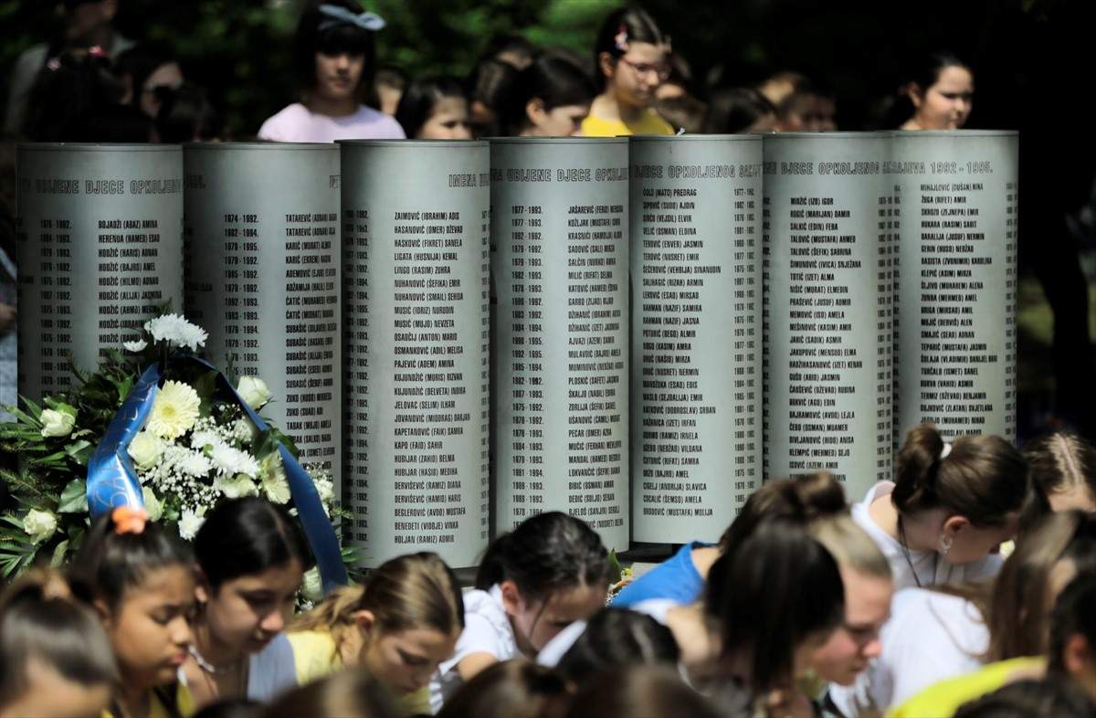 djecasarajeva-1651747950.jpg - Sjećanje na 1.601 ubijeno dijete opkoljenog Sarajeva: Bol roditelja sve je veća