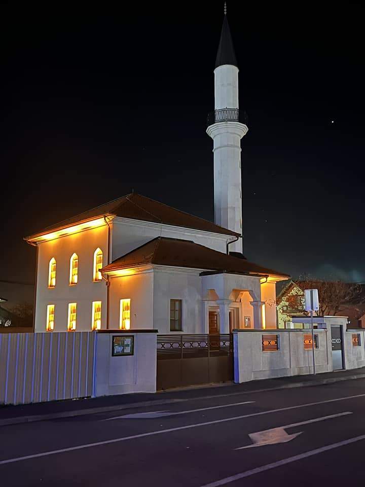 Džamija.jpg - Krajem jula svečano otvorenje Ahmed-age Krpića džamije u Bijeljini 