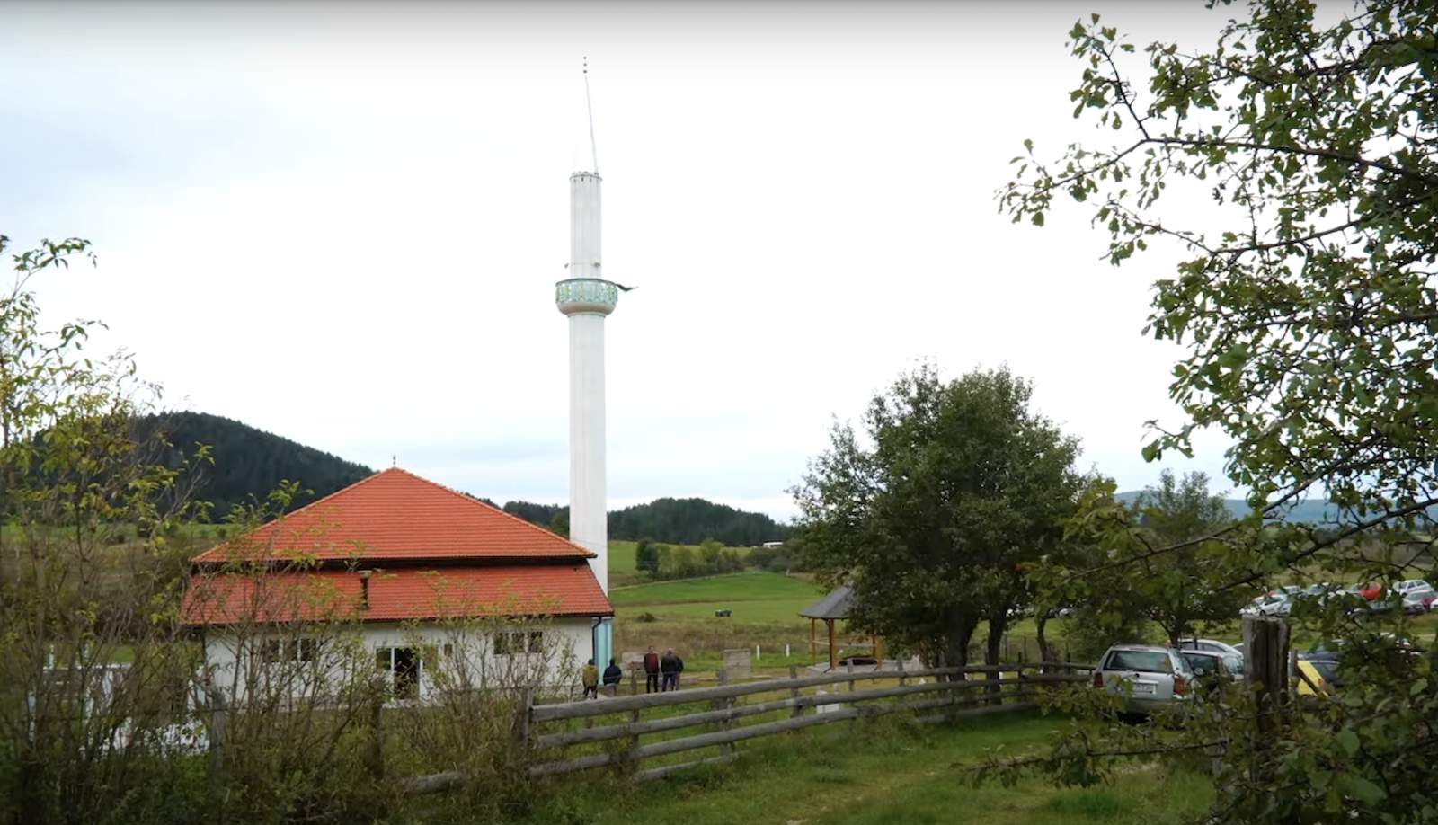 Džamija3.jpg - U povratničkom džematu Godimilje u nedjelju prvi bajram-namaz nakon 33 godine