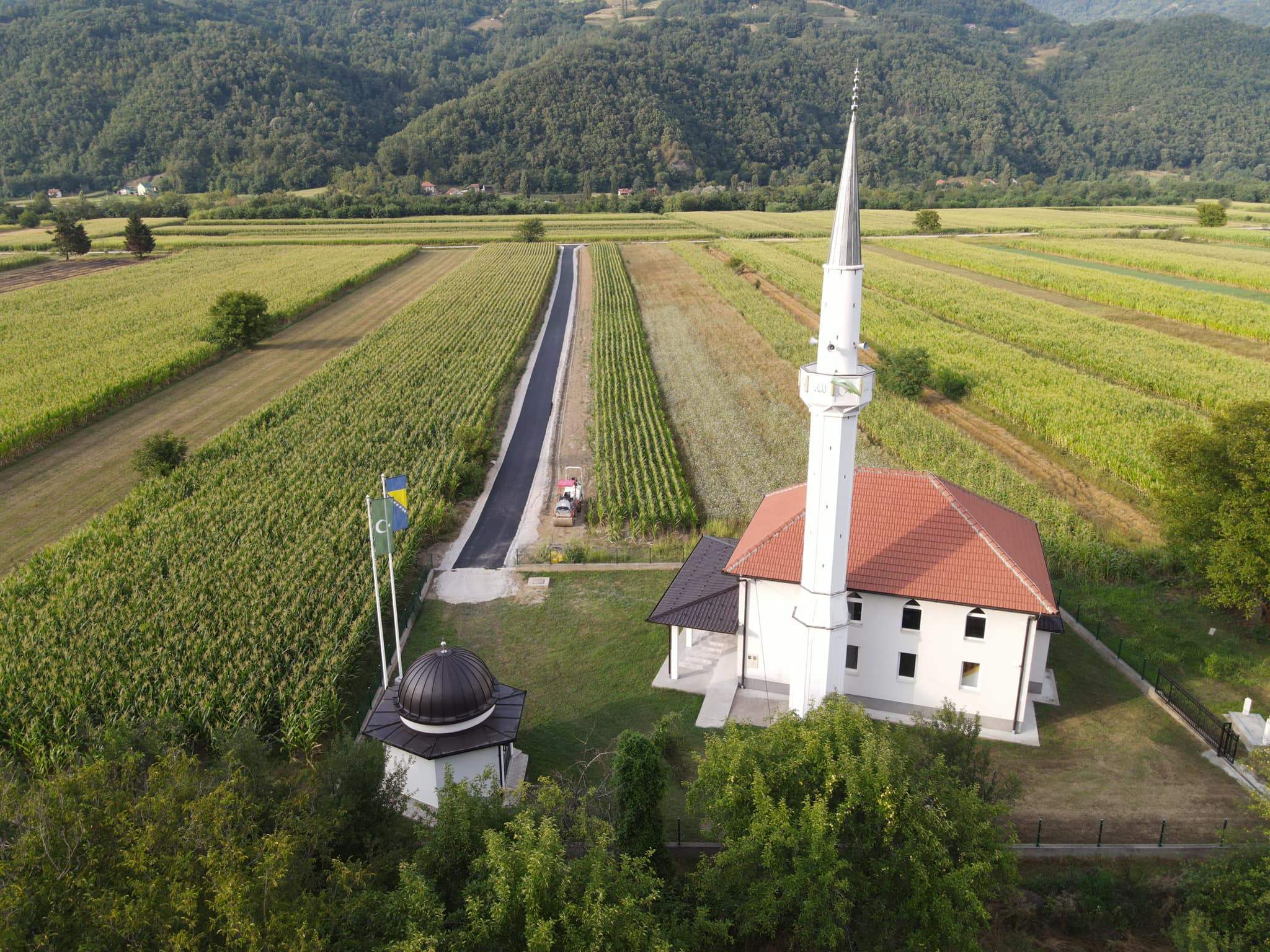 323349075_543513184479758_3016242138679049153_n.jpg - Bratunac: U nedjelju svečano otvaranje džamije u džematu Abdulići/Žanjevo 