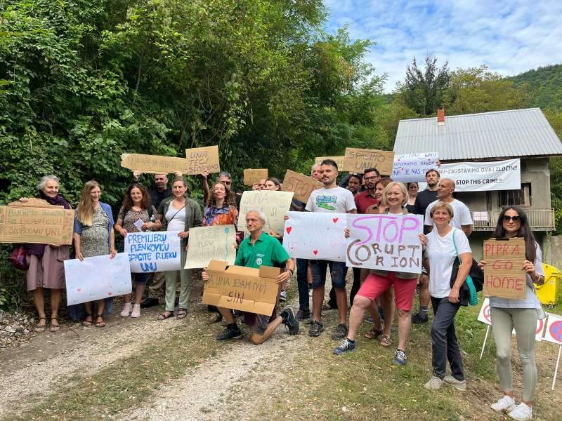 m_71d00627c34673f9ae207c729054c935.jpg - Inspekcijski nadzor na vrelu Une, oglasilo se Hrvatsko ministarstvo zaštite okoliša