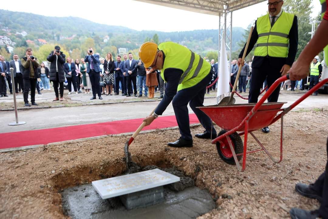 2024-12-28_17-36-37-275.jpg - Odgovorno prema budućnosti: Provedene ključne obrazovne reforme u Tuzlanskom kantonu