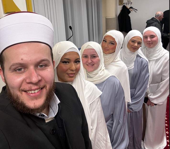 1111.jpg - Iftar i program povodm Noći Bedra u džematu Halmstad