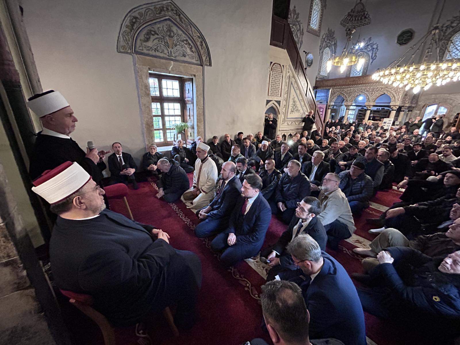 viber_image_2025-04-12_08-23-30-188.jpg - Završena višednevna posjeta reisul-uleme Kavazovića islamskim zajednicama u regionu