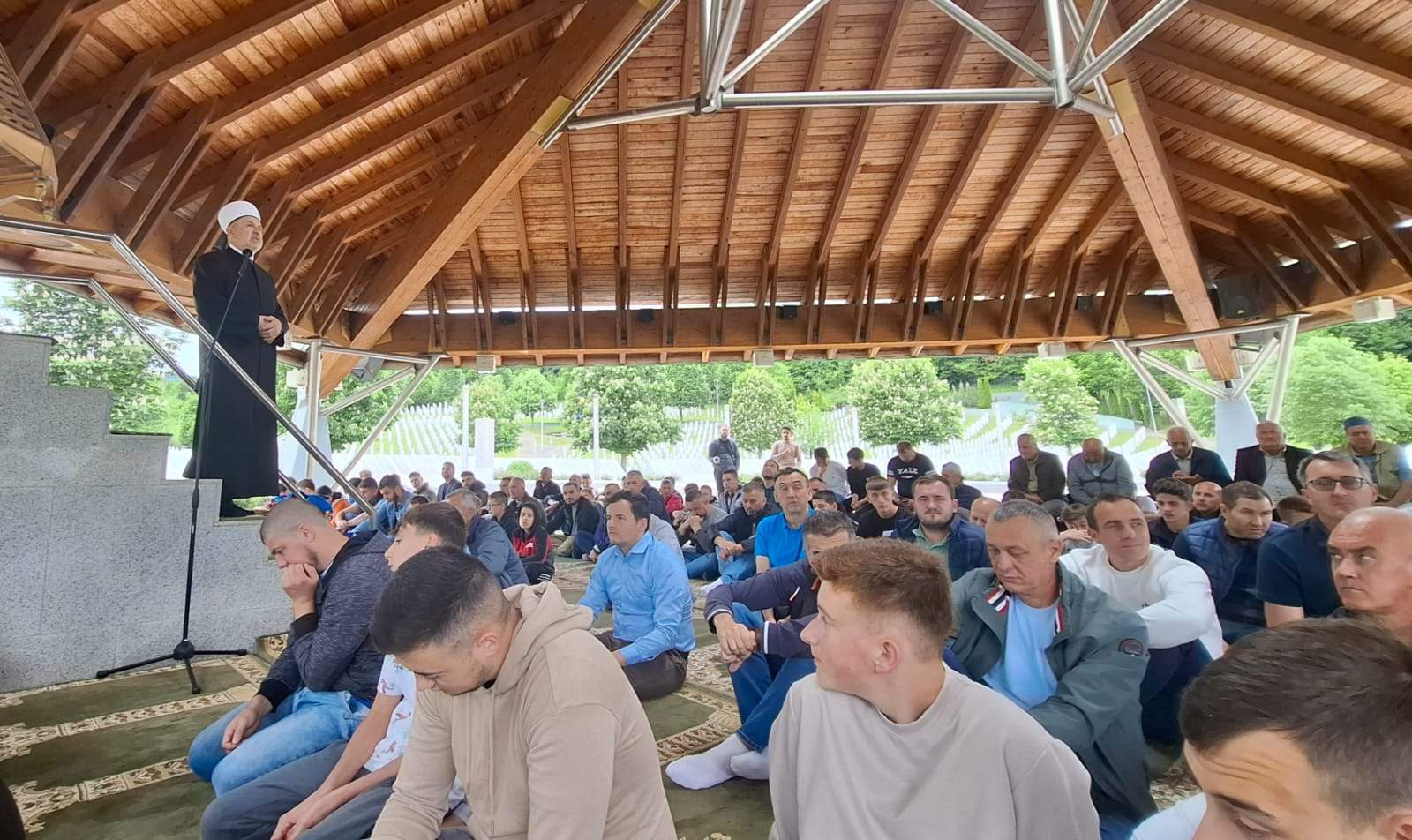 Potočari 1.jpg - Muftija Grabus u Potočarima: Fašizam nije poražen dok se veliča zlo i negira pravda