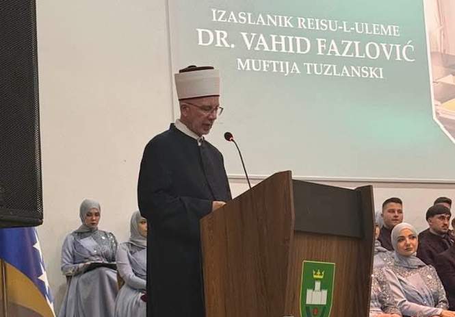 Muftija.jpg - Održana svečana akademija povodom ispraćaja 30. generacije maturanata Medrese