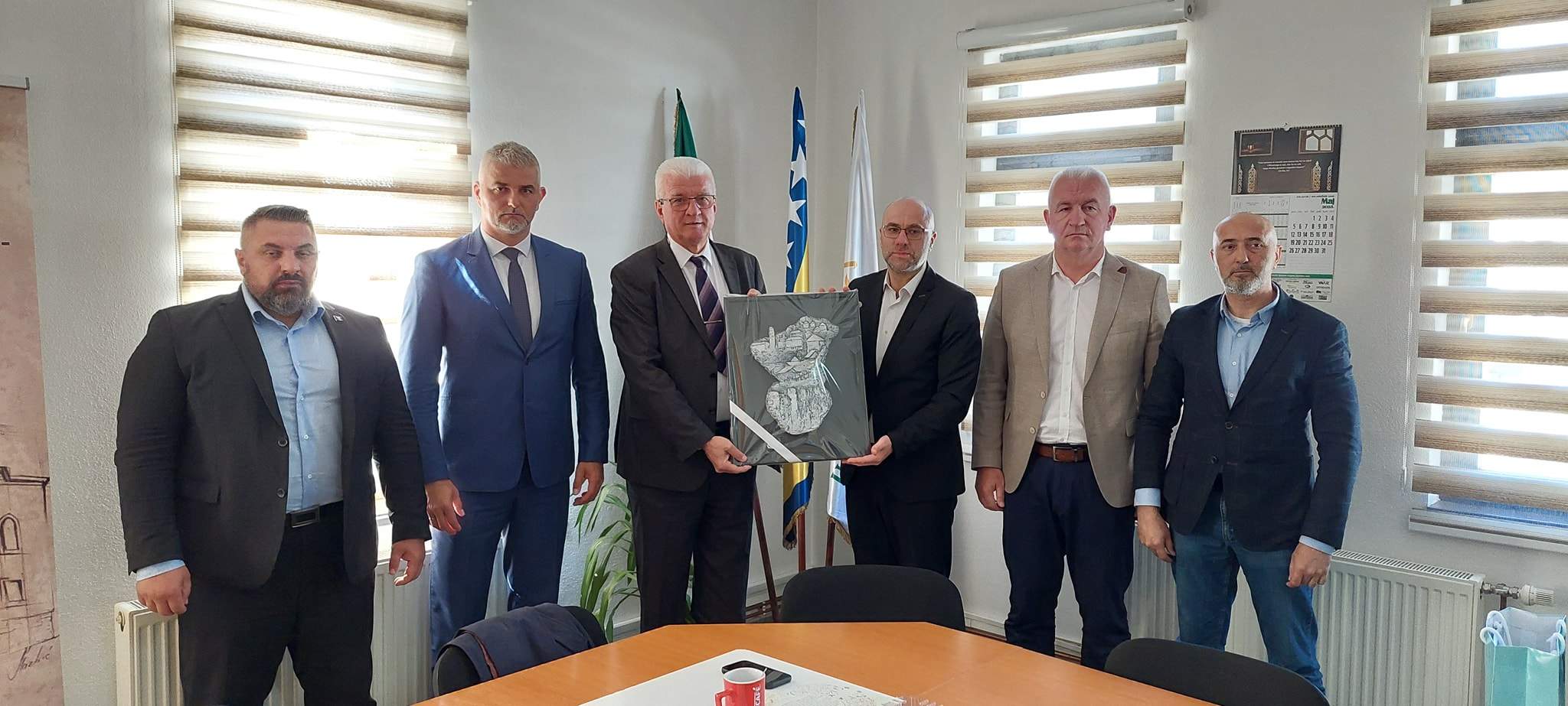 medzlis_jajce_1.jpg - Delegacija Vlade Srednjobosanskog kantona posjetila Medžlis IZ Jajce