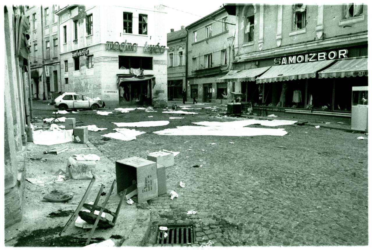 kapija_1.jpg - Tužno sjećanje: Na današnji dan agresor je na Kapiji ubio tuzlansku mladost