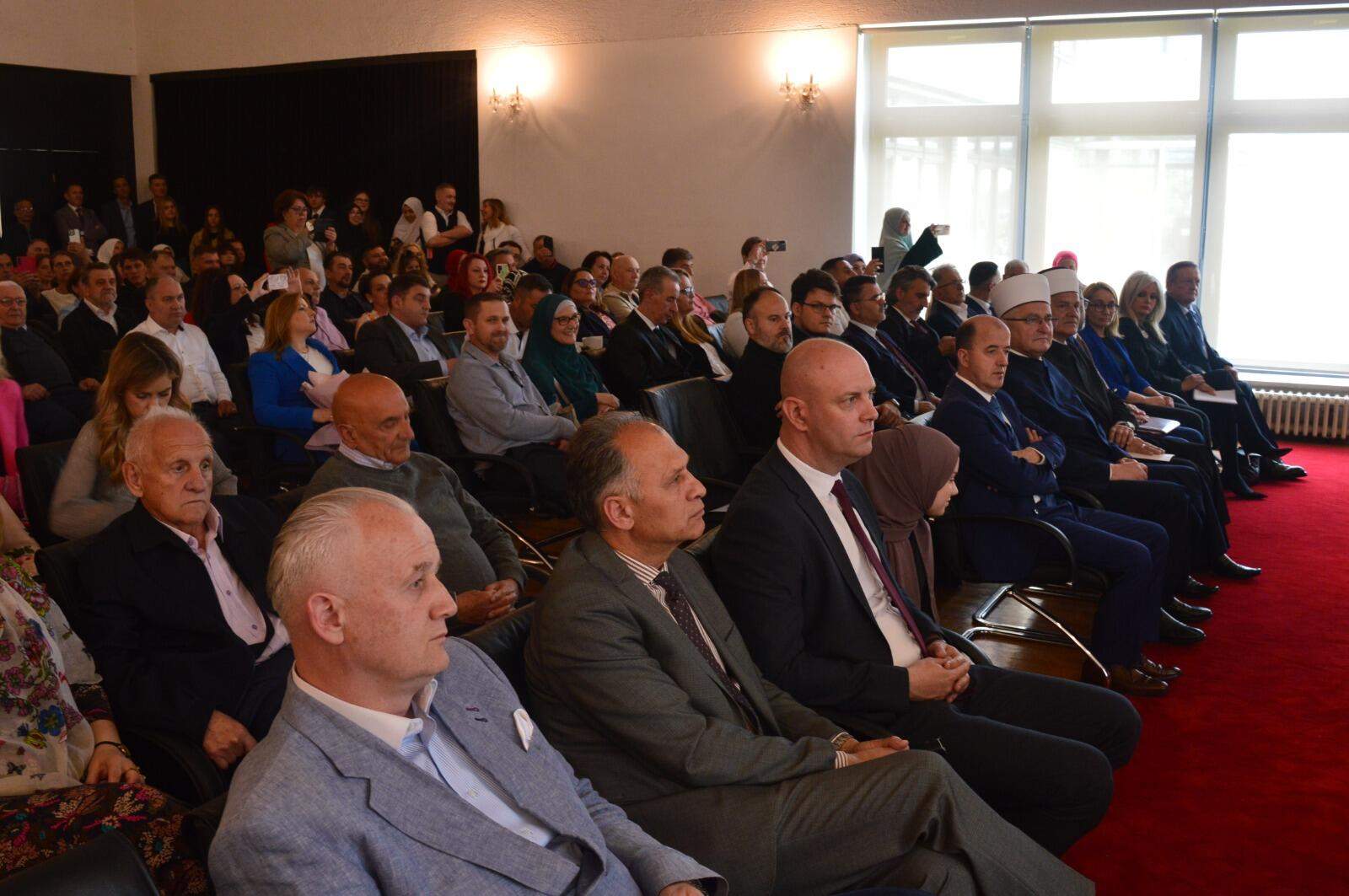 akademija_zagreb_2.jpg - Zagreb: Održana svečana akademija maturanata Islamske gimnazije