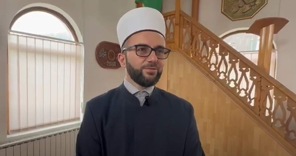 Mehmedović.jpg - Efendija Mehmedović, prvi srebrenički imam nakon genocida: Bol na licu majki Srebrenice govori više od hiljadu riječi