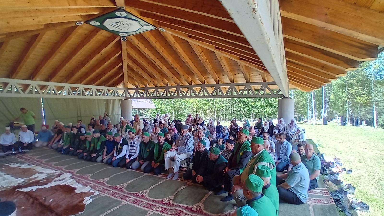 viber_image_2025-06-21_14-41-30-263.jpg - Dani Husein-ef. Đoze: Proučen zikr na Presjeci kod Ustikoline