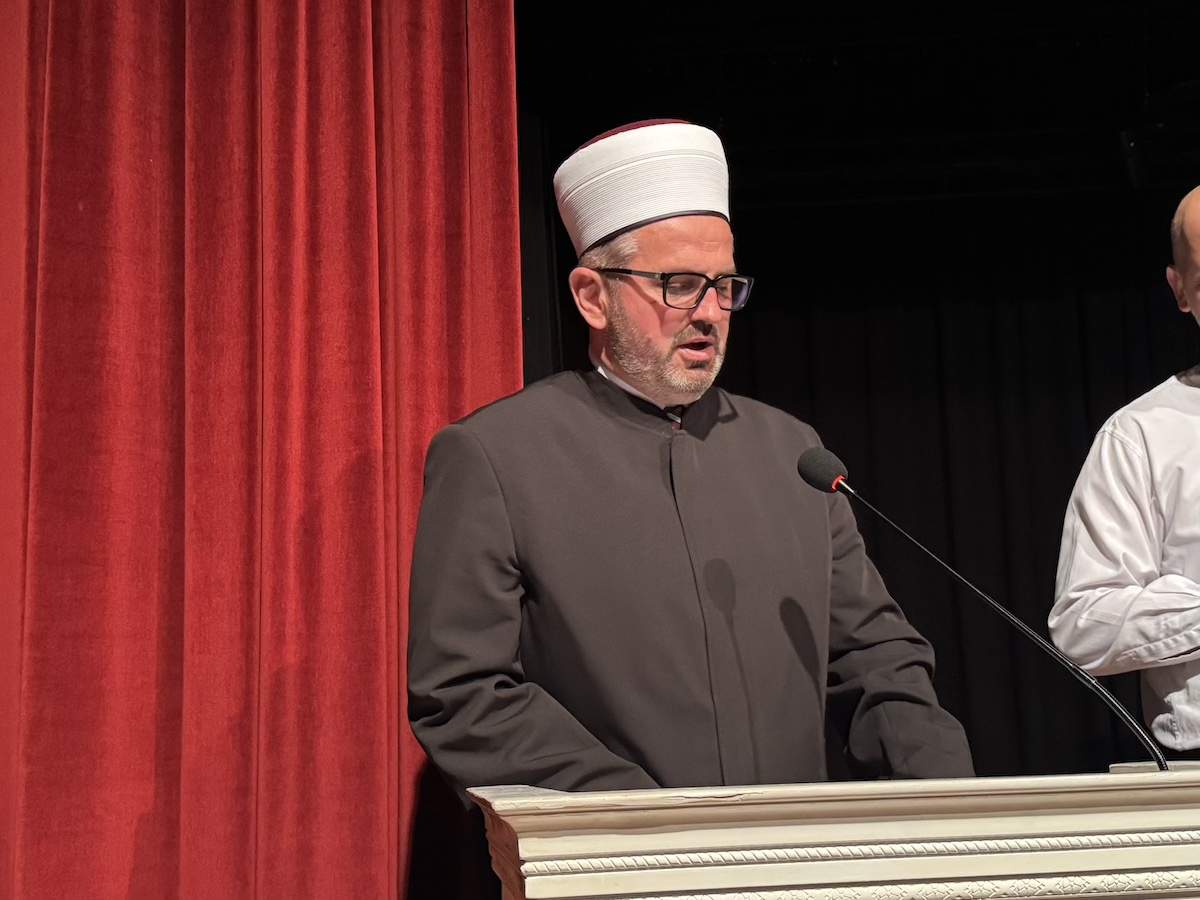 IMG_1856.jpg - Istanbul: Svečano otvoreni 25. kulturno-edukativni i sportski susreti članova Udruženja ilmijje i uposlenika Islamske zajednice