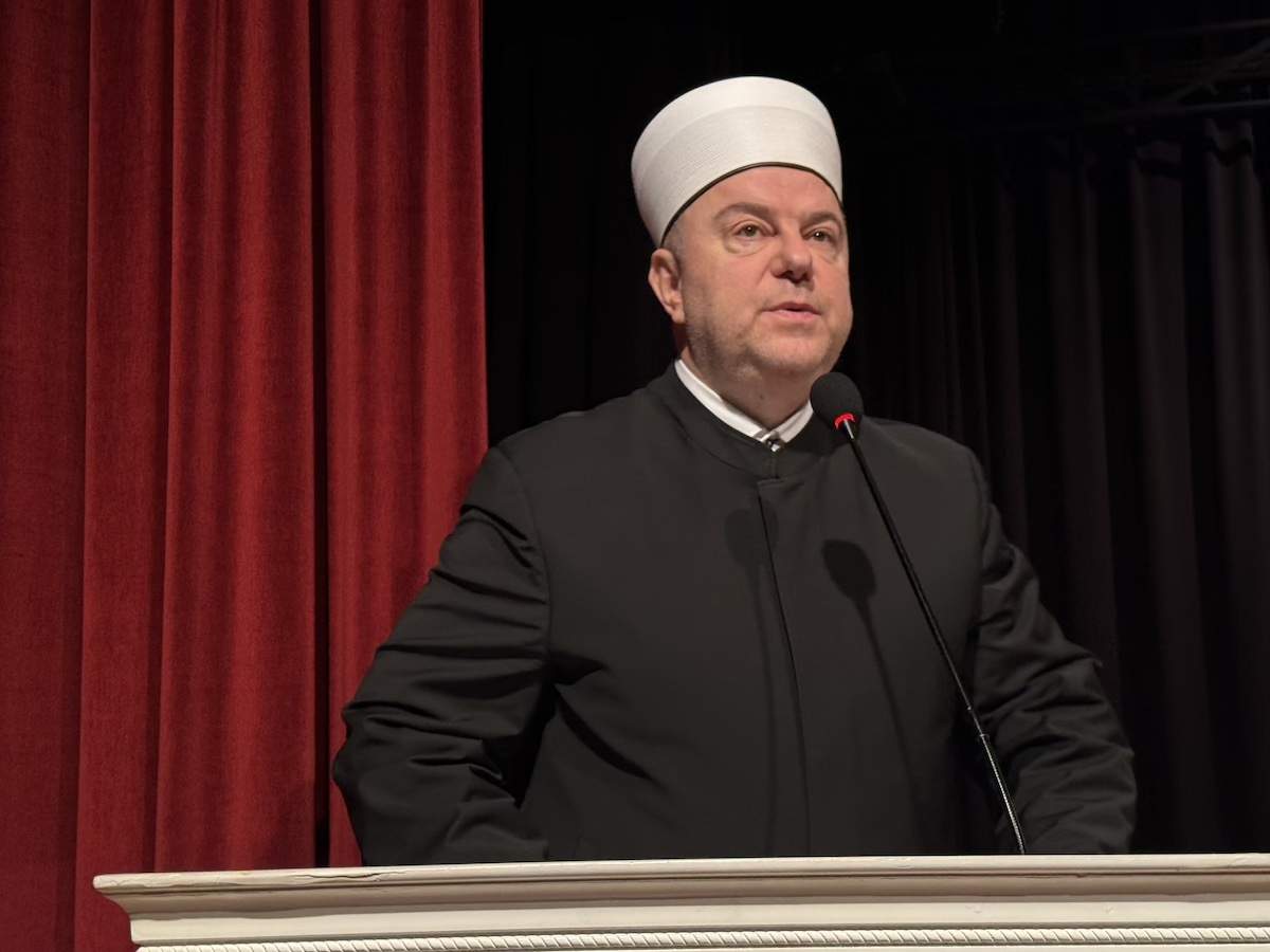 IMG_1873.jpg - Istanbul: Svečano otvoreni 25. kulturno-edukativni i sportski susreti članova Udruženja ilmijje i uposlenika Islamske zajednice