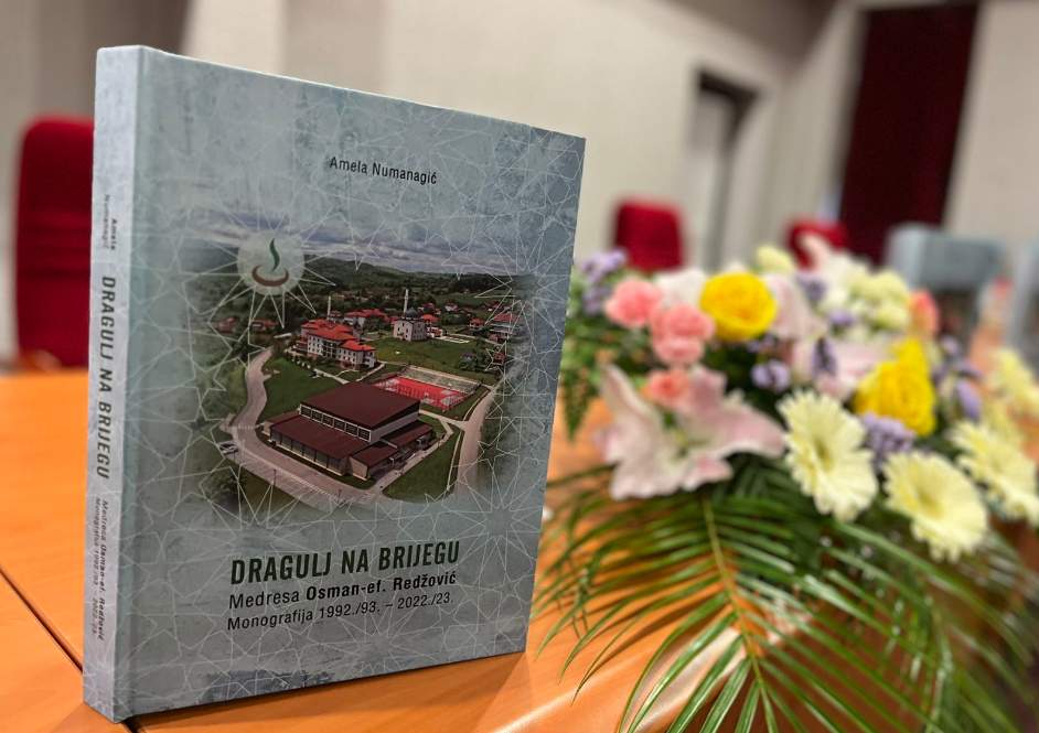 knjiga-1.jpg - Amela Numanagić: Medresa