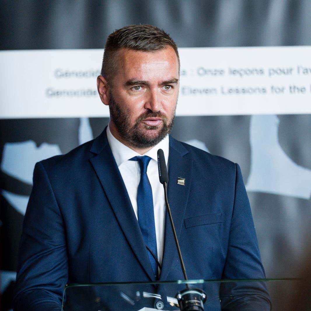 almir_salihovic.jpg - U Eurospkom parlamentu otvorena izložba