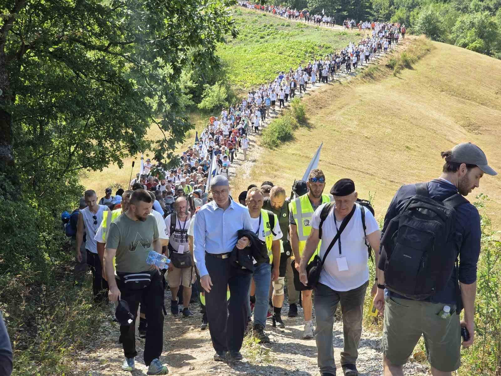 muftija_fazlovic.jpg - Muftija Fazlović s učesnicima Marša mira: Put svjedočenja i važno podsjećanje na svetost ljudskog života i istrajnost prema istini i pravdi