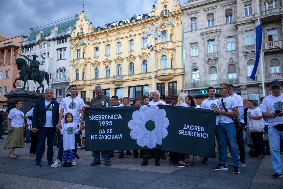 AA-20250710-38529944-38529934-MIMOHOD_SJECANJA_U_ZAGREBU_POVODOM_30_GODISNJICE_GENOCIDA_U_SREBRENICI.jpg - Zagreb: Obilježena 30. godišnjice genocida u Srebrenici