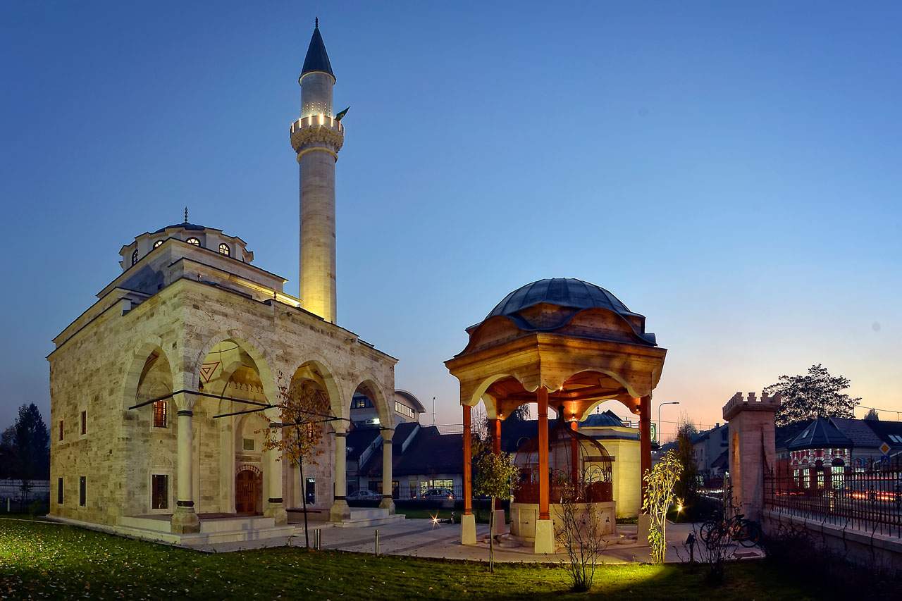 ferhadija-dzamija-banjaluka.jpg - Šest obaveznih domaćih destinacija za bošnjačku porodicu