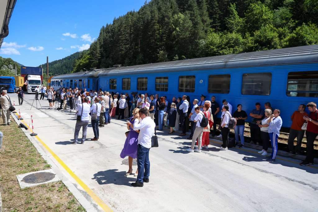 l_fe8129dd551e98c12cd65f3041d2b26a.jpg - Promotivna vožnja prvog turističkog voza Sarajevo -Vareš