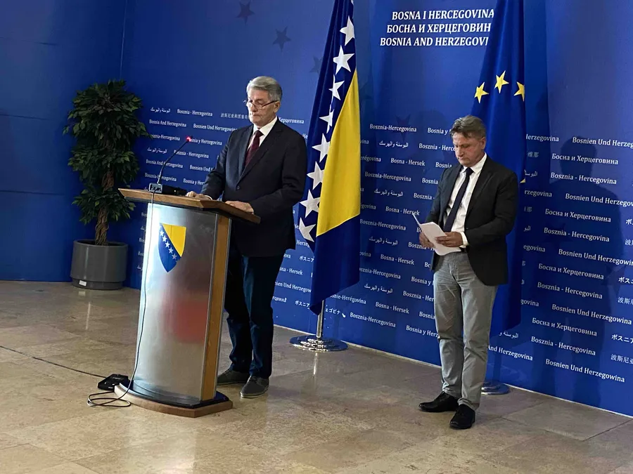 01.webp - Mehmedović i Emrić podnijeli krivične prijave protiv Ćuluma i Krišto: Zatražili pritvor za direktora SIPA-e
