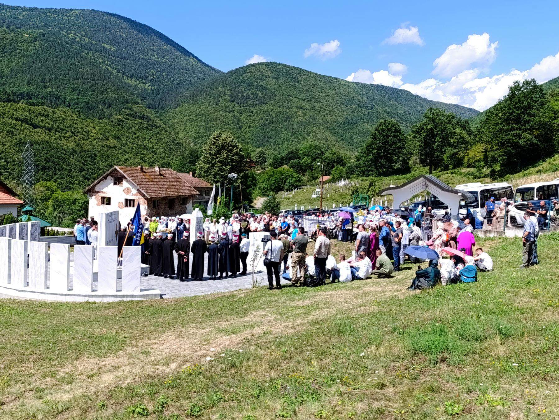 viber_image_2025-07-27_14-32-37-319.jpg - Žepa: Proučena tradicionalna Šehidska dova, prisjećanje na ubijene Žepljake u genocidu u julu 1995. godine