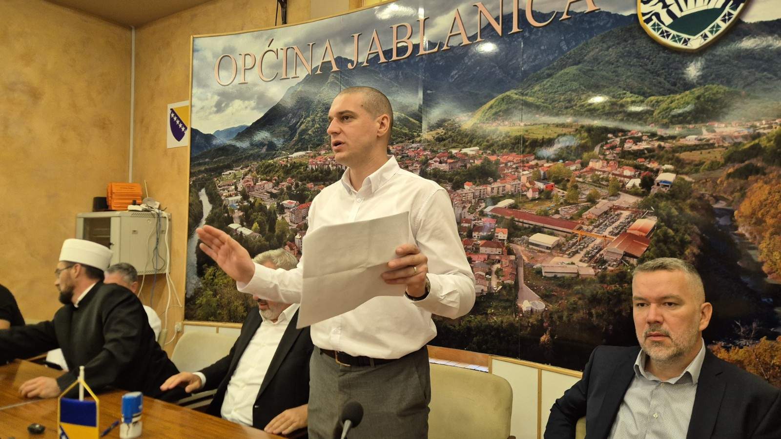 20250731_112738_copy_1600x900.jpg - U Jablanici potpisani ugovori s 50 domaćinstava za obnovu kuća: Islamska zajednica osigurala više od pet miliona KM pomoći stradalima u poplavama